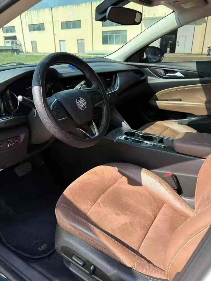 襄阳21年别克君威5