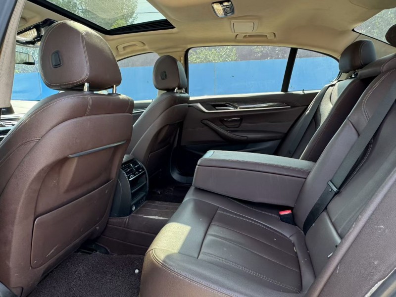 青岛20年宝马5系5