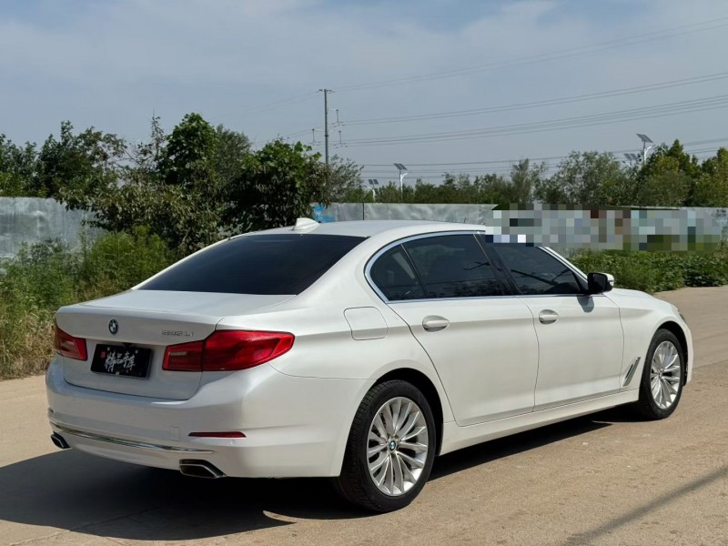 青岛20年宝马5系8
