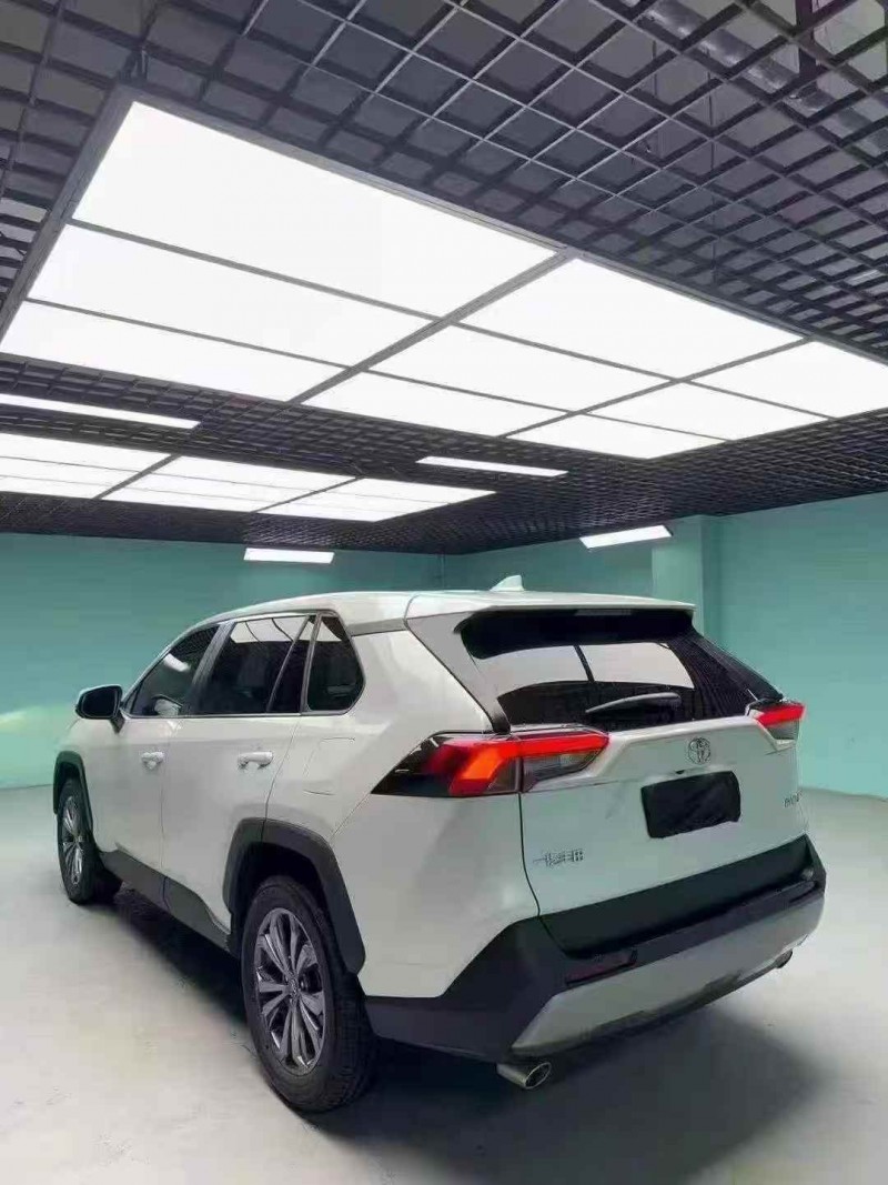 成都23年丰田RAV4荣放7