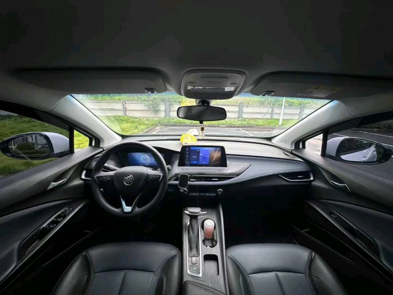 广州24年别克微蓝8