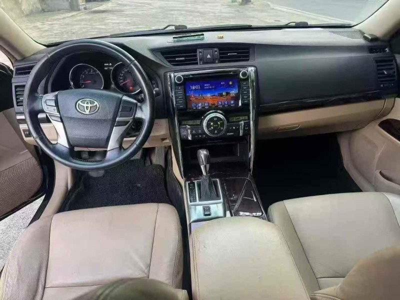 湘潭11年丰田锐志5