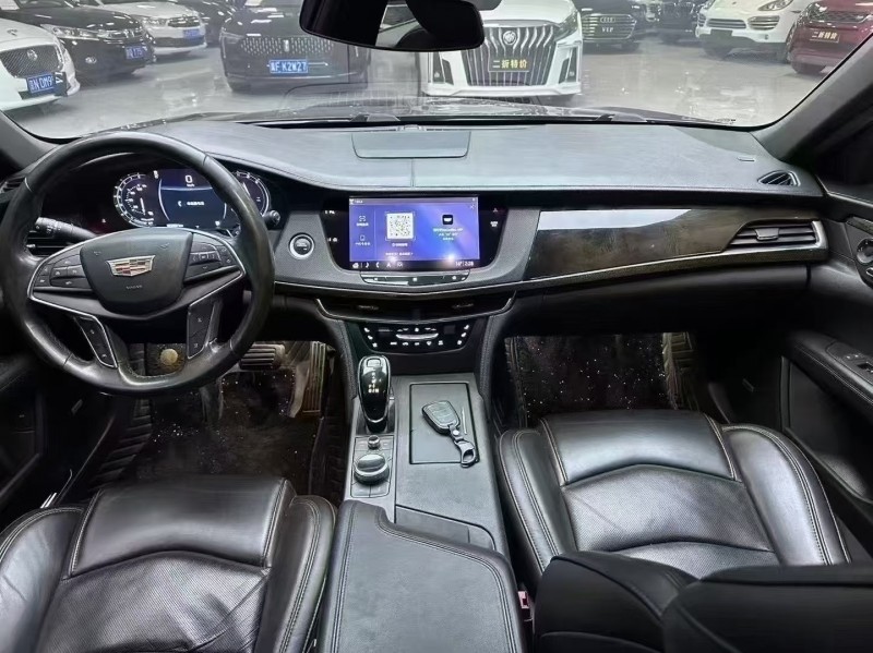 廊坊20年凯迪拉克CT65