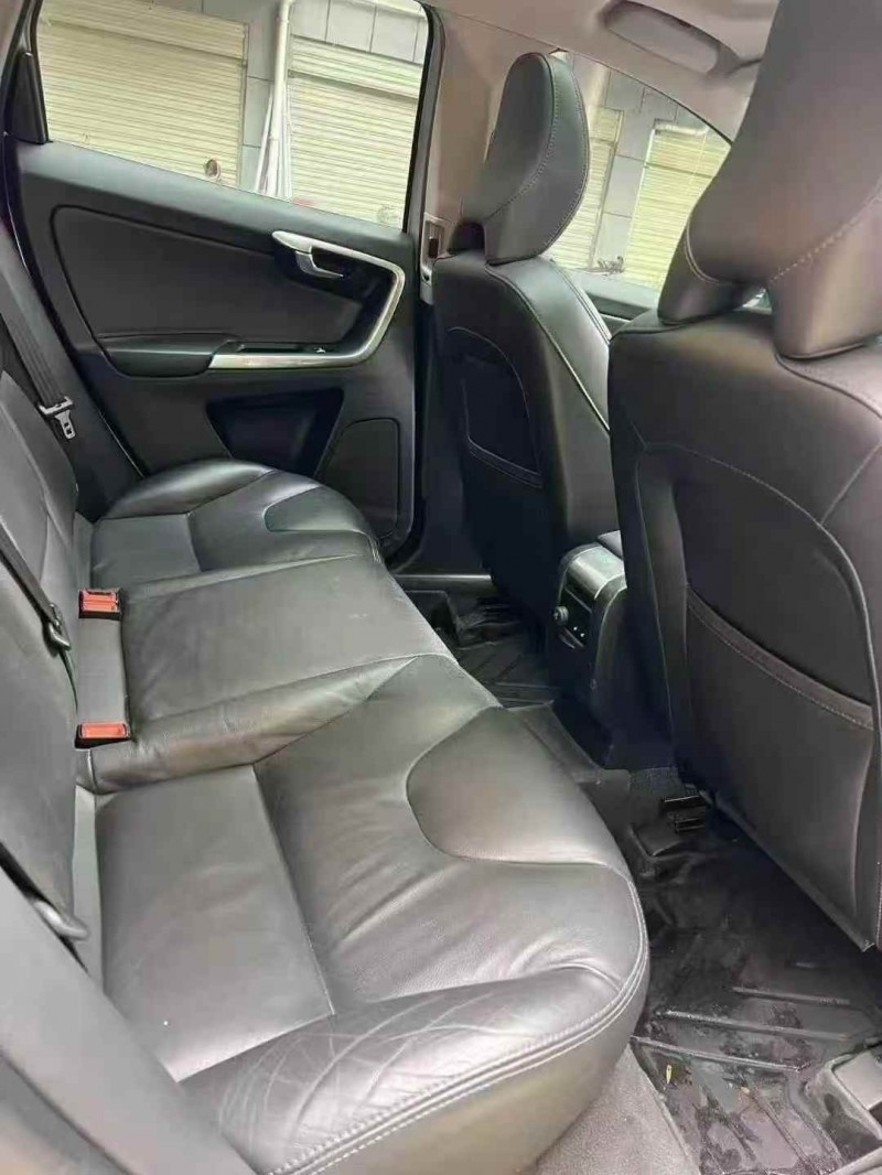 安顺17年沃尔沃XC606
