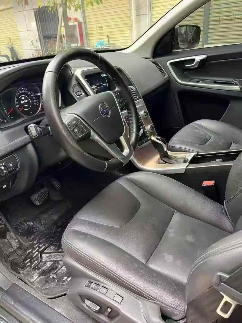 安顺17年沃尔沃XC608