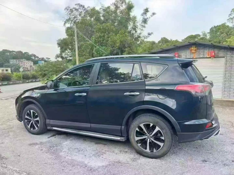 梧州17年丰田RAV4荣放4