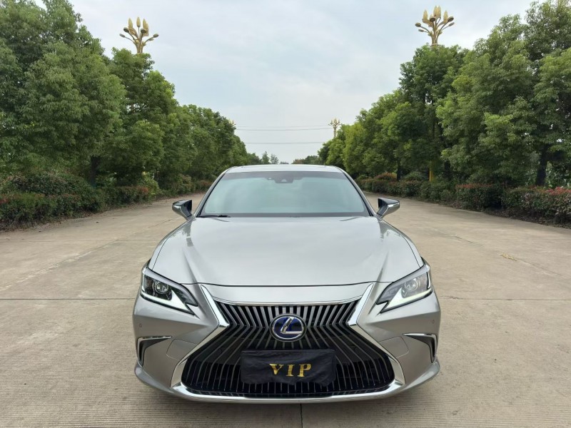盐城19年雷克萨斯ES1