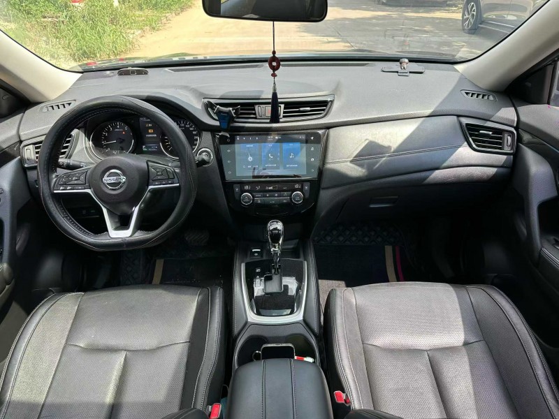 中山20年日产奇骏4