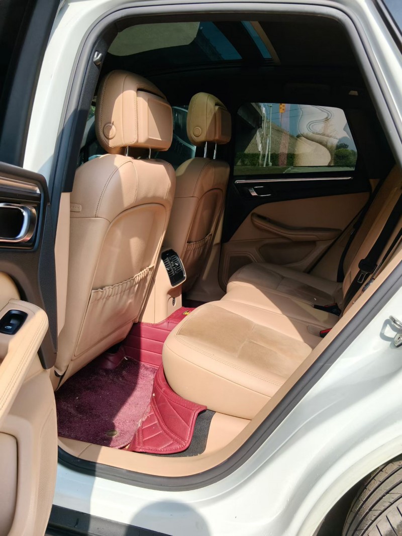 青岛17年保时捷Macan6