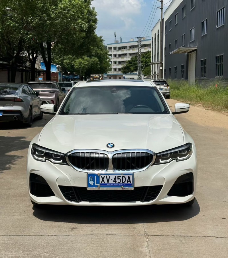 中山21年宝马3系1