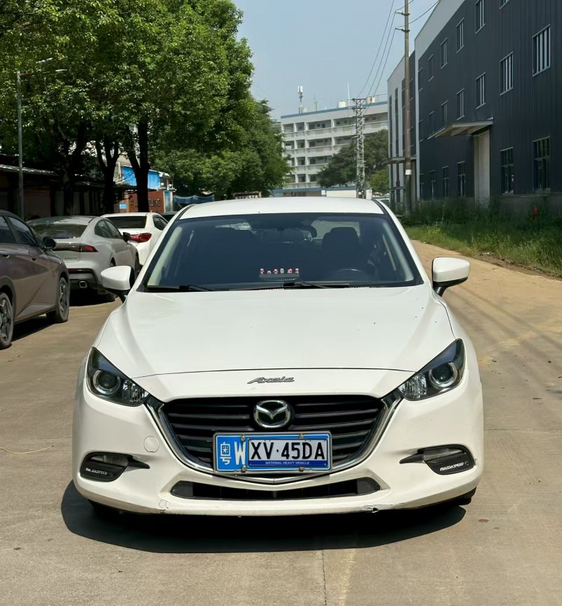中山19年马自达昂克赛拉1