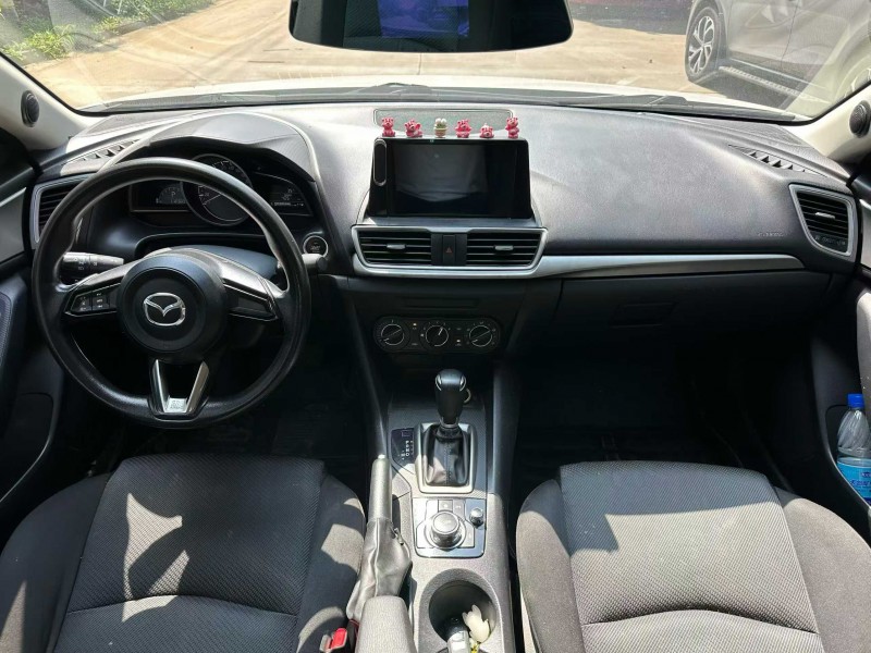 中山19年马自达昂克赛拉3