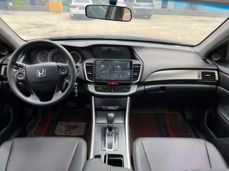 菏泽16年本田雅阁4