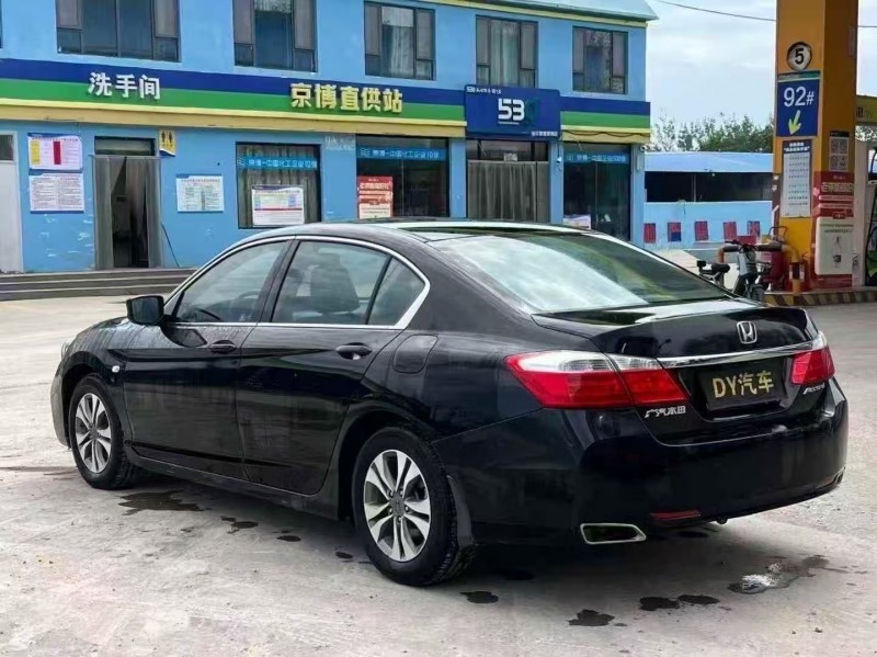 菏泽16年本田雅阁8