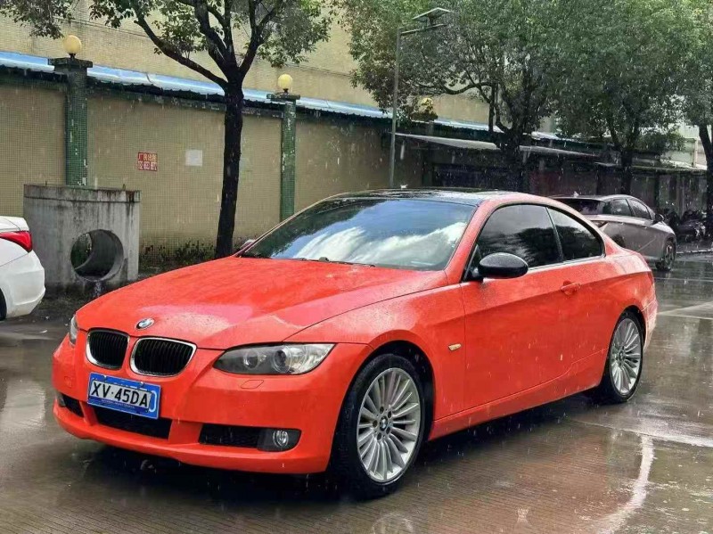 中山09年宝马3系2