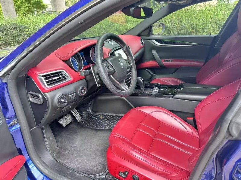 青岛17年玛莎拉蒂Ghibli4