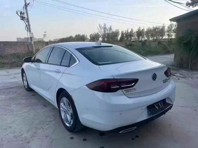 菏泽20年别克君威8