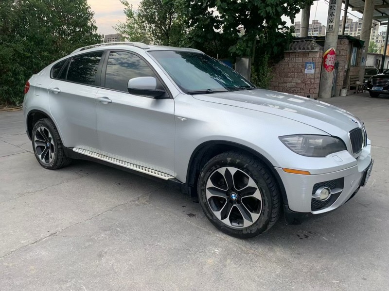 徐州09年宝马X64