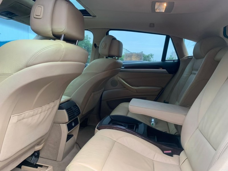 徐州09年宝马X65