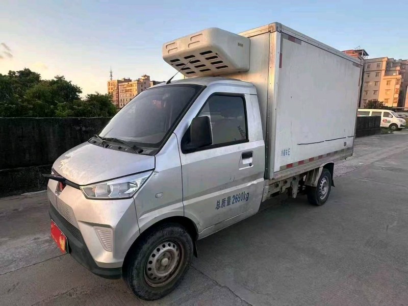 广州23年五菱汽车新能源2