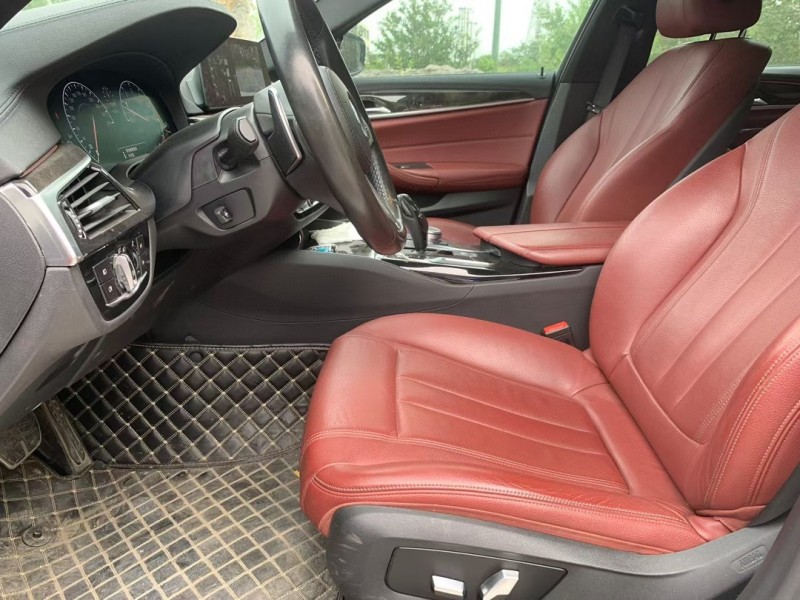 徐州19年宝马5系3