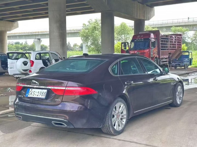 青岛18年捷豹XFL6