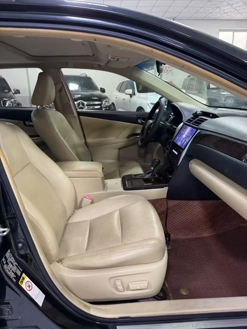 廊坊17年丰田凯美瑞4