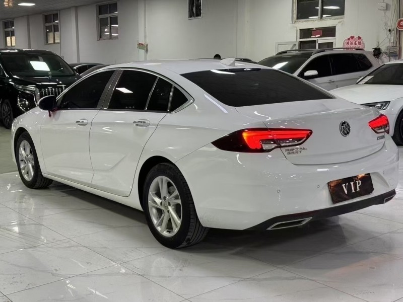 廊坊21年别克君威8