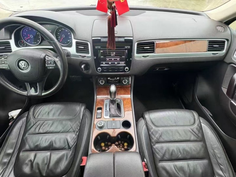 菏泽14年大众途锐5