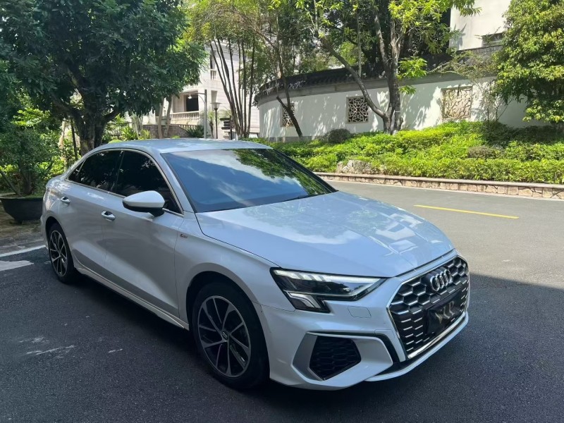 广州22年奥迪A33