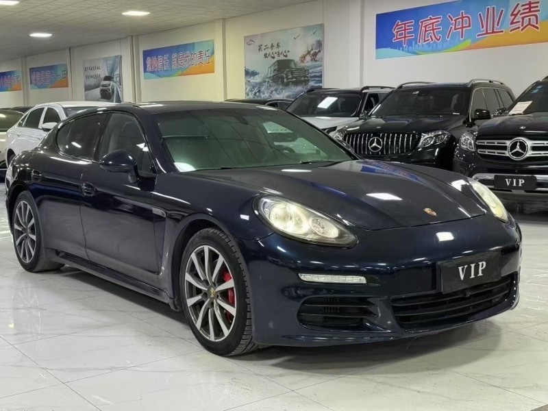 廊坊16年保时捷帕拉梅拉3