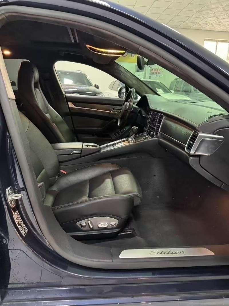 廊坊16年保时捷帕拉梅拉6