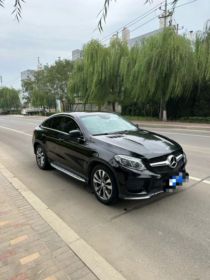 青岛16年奔驰GLE2