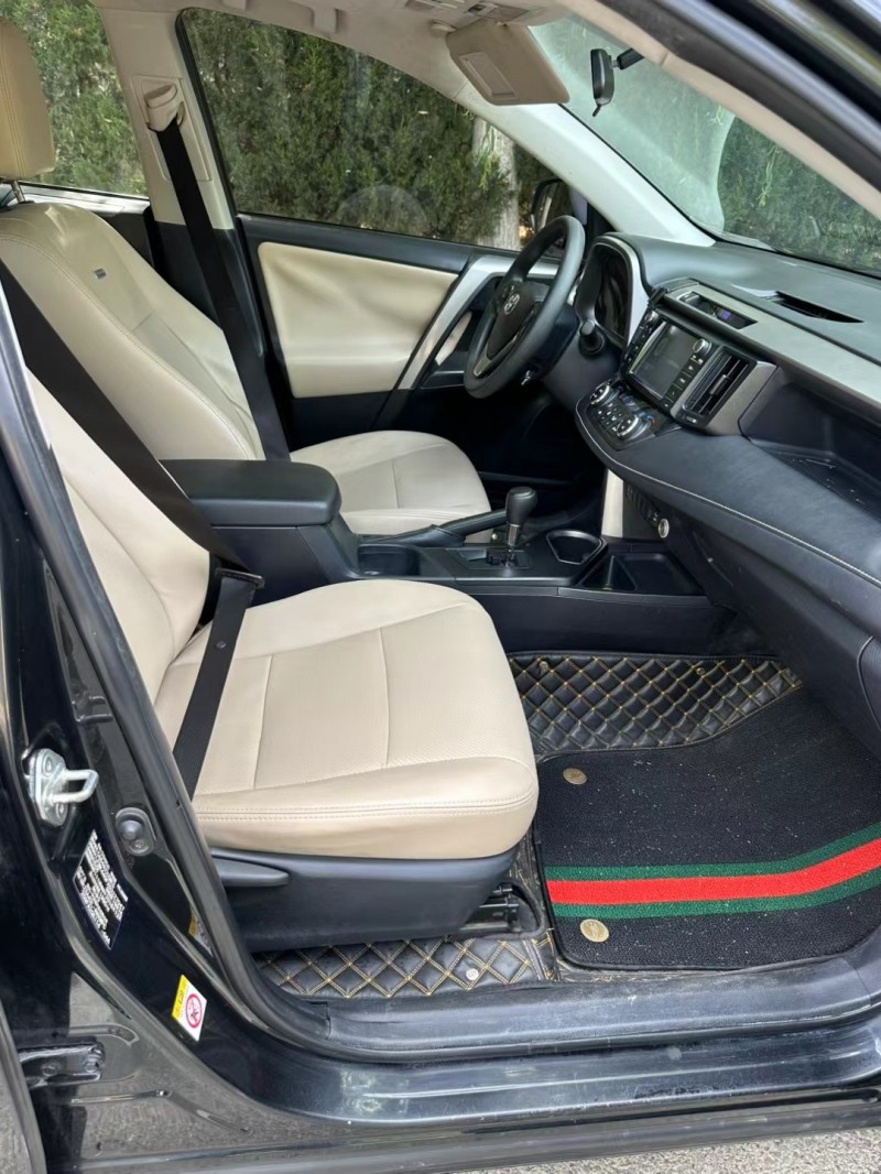 青岛17年丰田RAV4荣放7