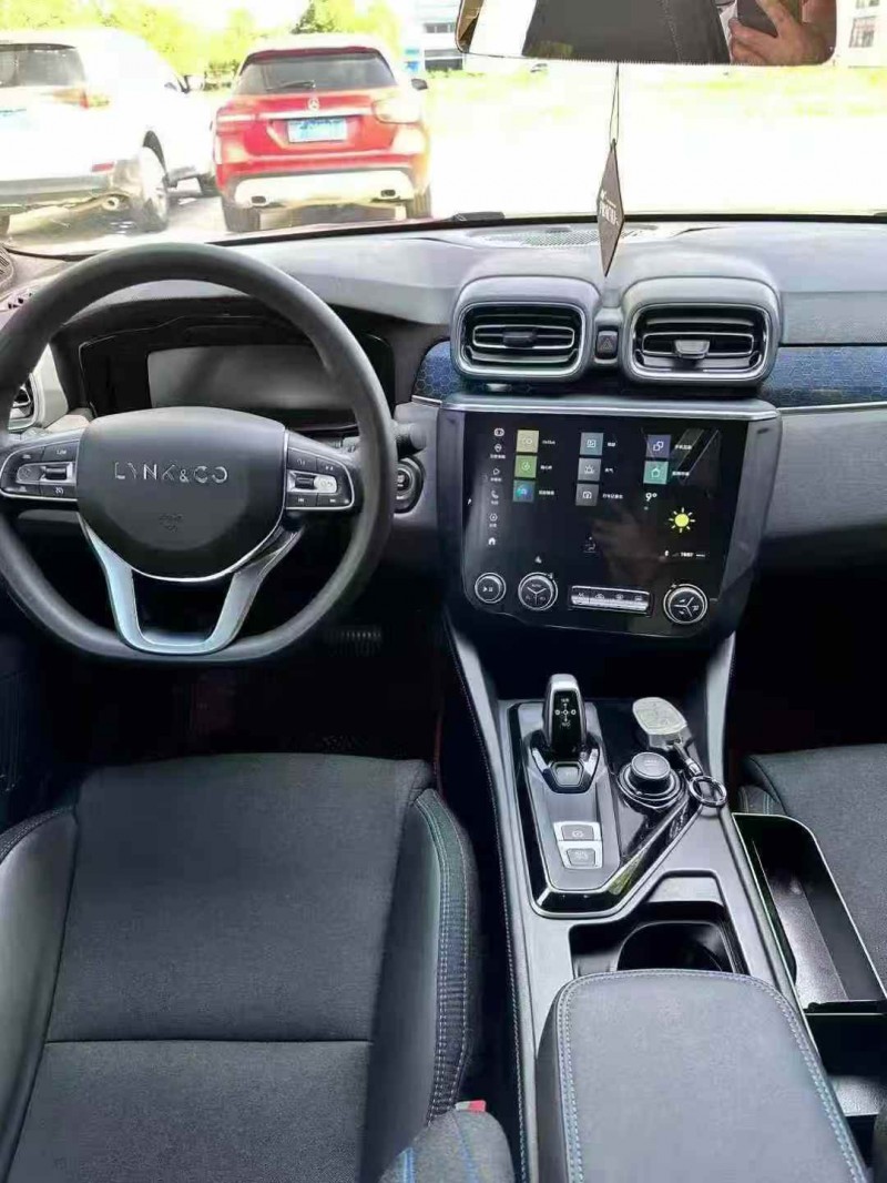 襄阳21年领克038