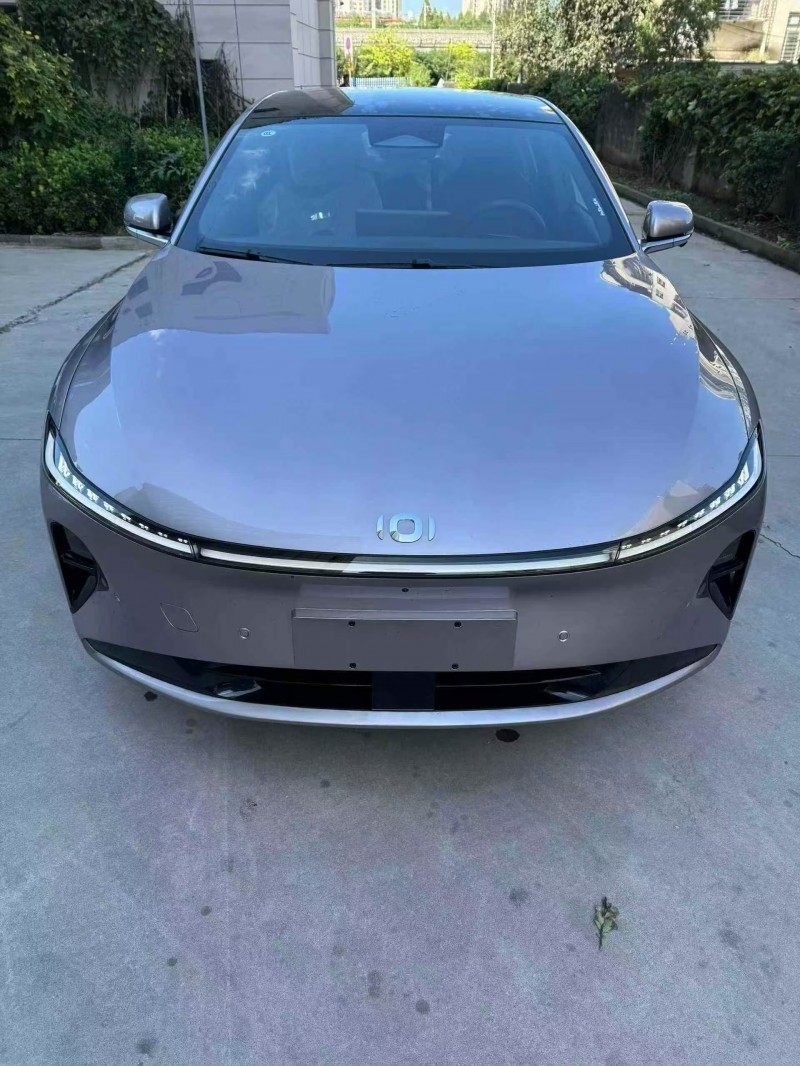 襄阳25年长安汽车启源1