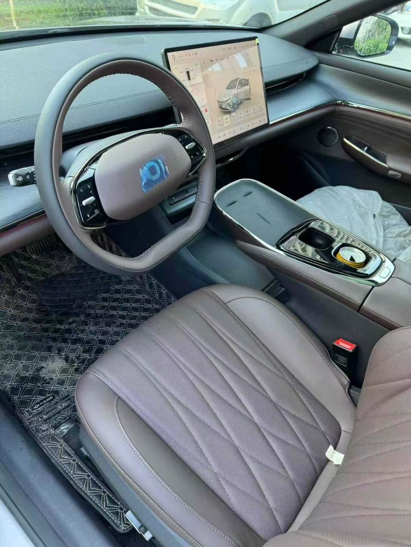 襄阳25年长安汽车启源4