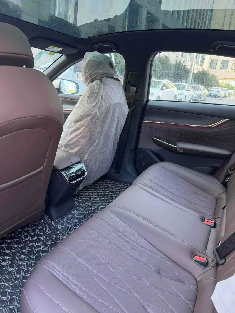 襄阳25年长安汽车启源5