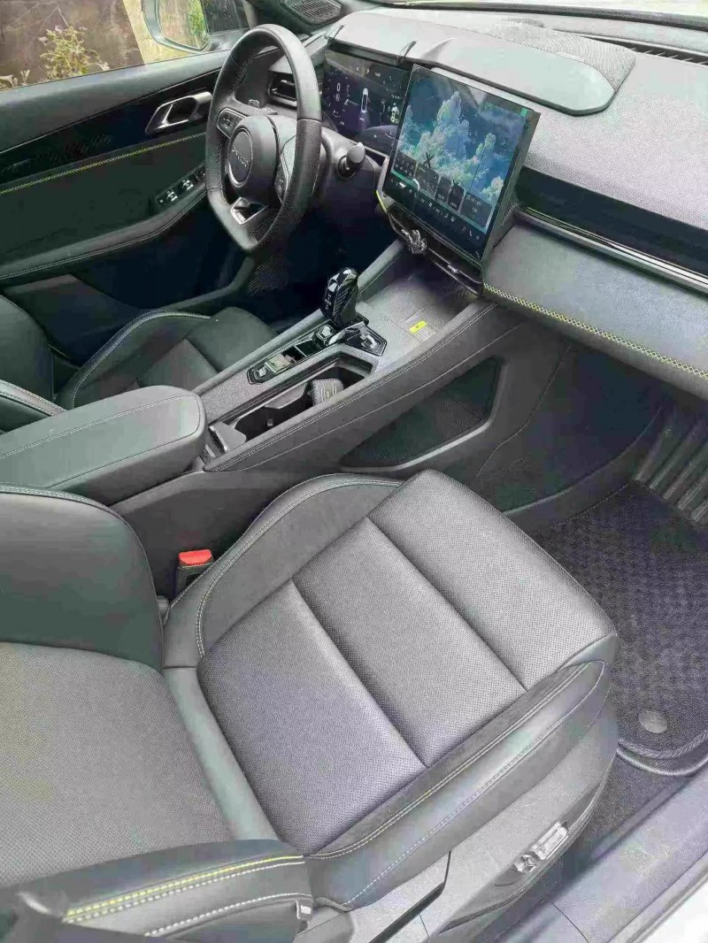 襄阳23年领克037