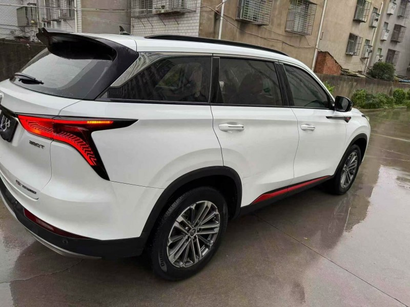 襄阳20年长安汽车CS758