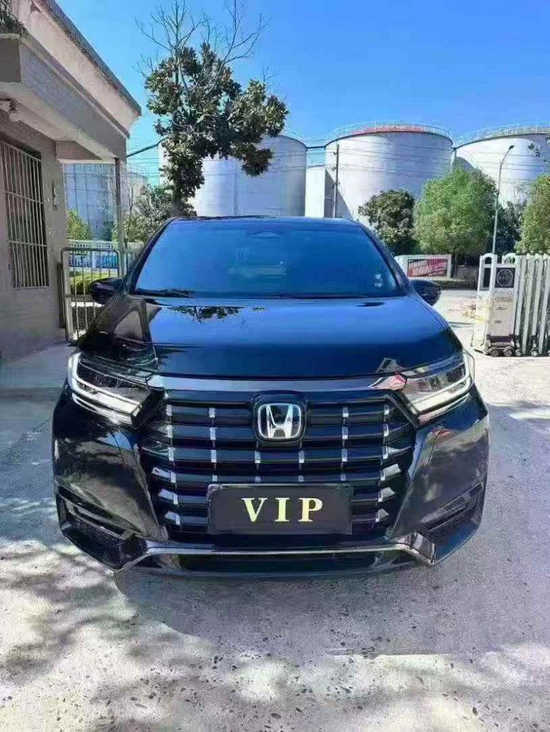 襄阳24年本田艾力绅1