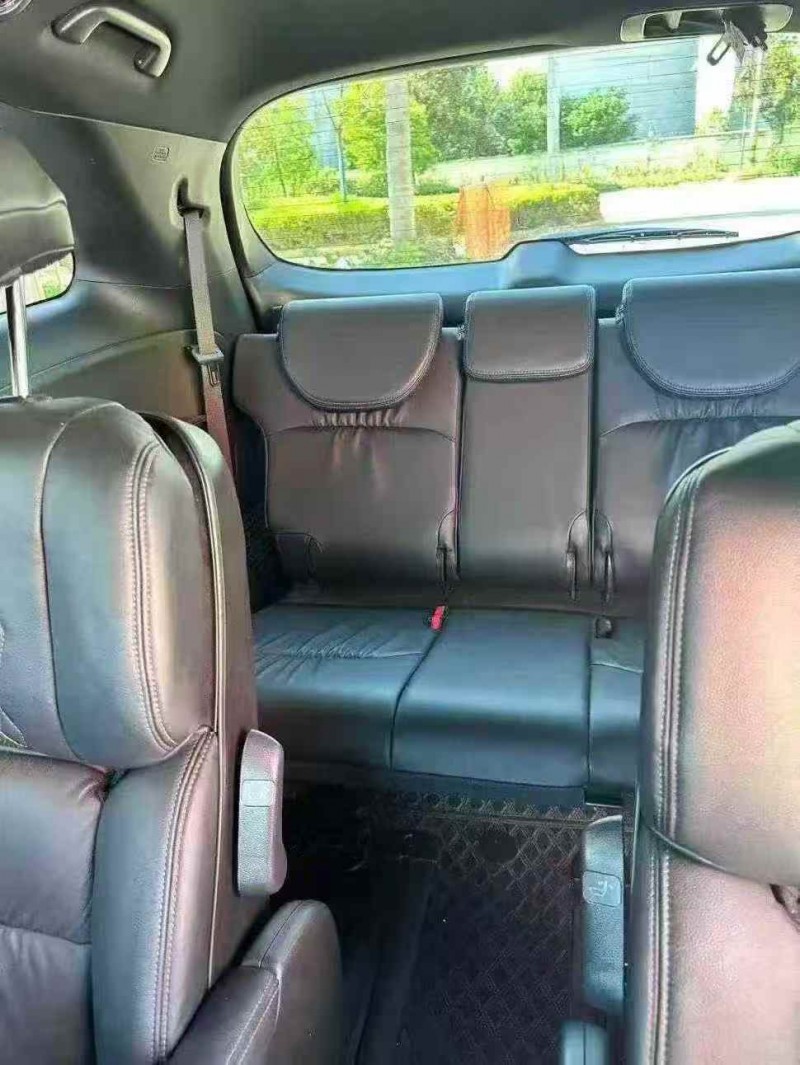 襄阳24年本田艾力绅4