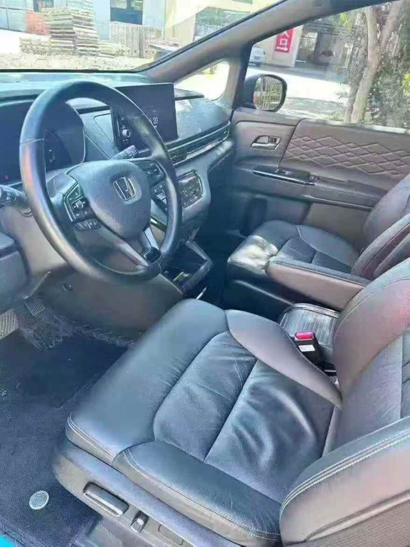 襄阳24年本田艾力绅6