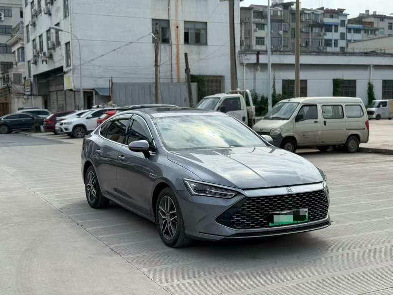 金华22年比亚迪秦3