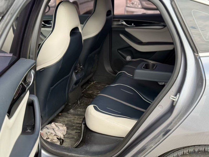 金华22年比亚迪秦5