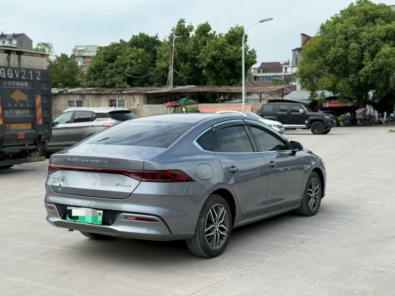 金华22年比亚迪秦7