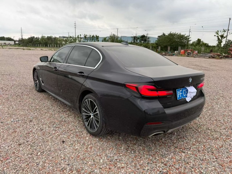 苏州22年宝马5系8