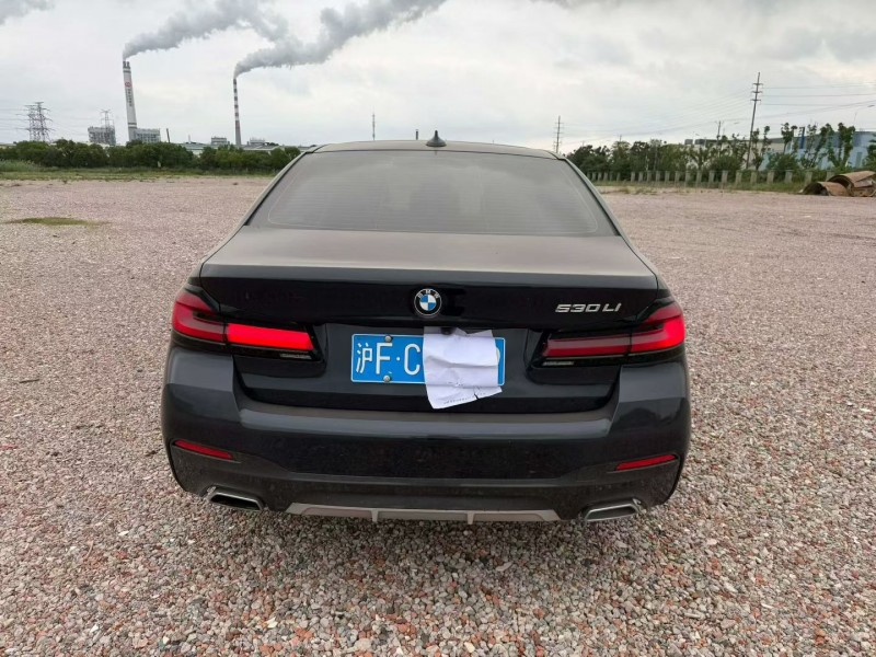 苏州22年宝马5系9