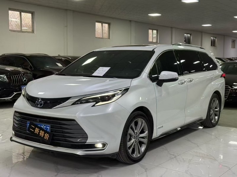 廊坊23年丰田塞纳2