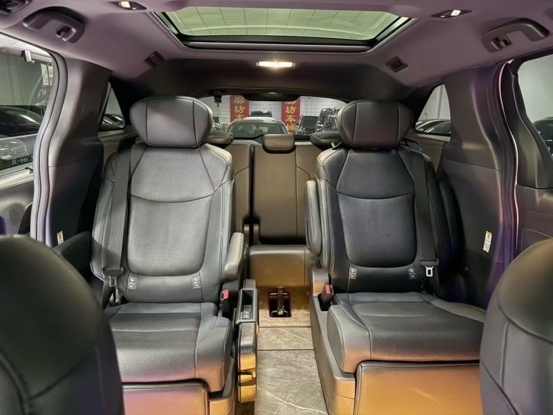 廊坊23年丰田塞纳6